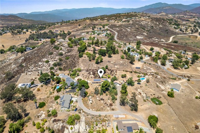 460 Pile Street, Ramona CA: https://media.crmls.org/medias/2c624b1e-4c94-453b-8215-8938321bef75.jpg