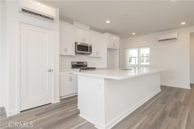 311 strike drive, Covina CA: https://media.crmls.org/medias/2c62d454-c5f0-42be-9186-e964fb8eb427.jpg