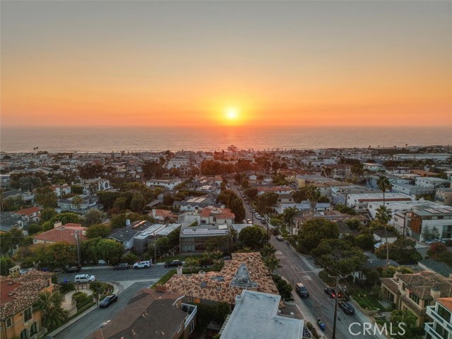 1000 Highview Ave, Manhattan Beach, California 90266, 5 Bedrooms Bedrooms, ,4 BathroomsBathrooms,Residential,For Sale,Highview Ave,SB25254287