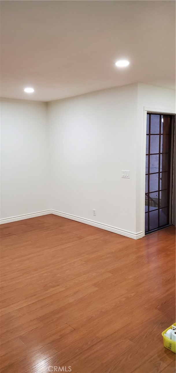 Upgraded laminate flooring