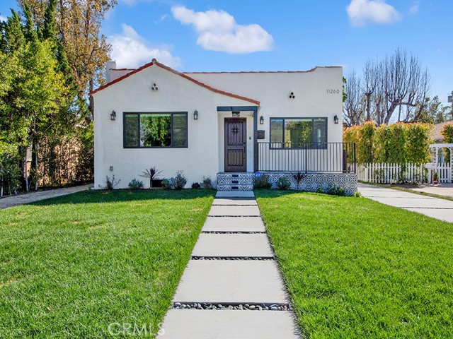 Detail Gallery Image 2 of 20 For 11260 Blix St, North Hollywood,  CA 91602 - 3 Beds | 2 Baths