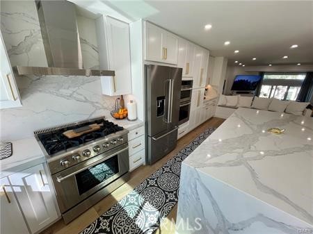 MLS #OC25120775 img 4