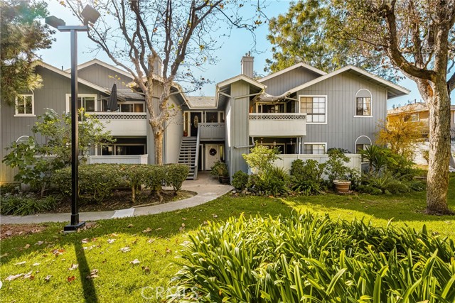 Front Image Thumbnail for CROC25266625