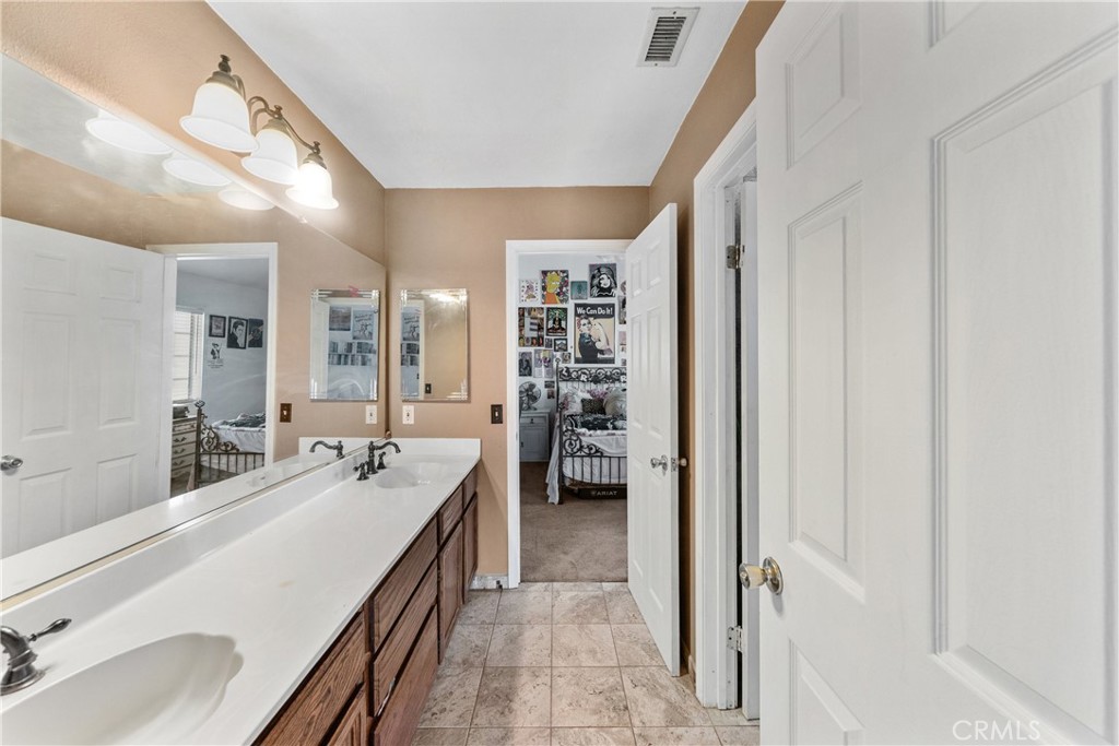 MLS #IV25161749 image #30