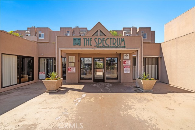 450 E 4th Street, Santa Ana CA: https://media.crmls.org/medias/2c675119-cc51-4ab2-ae1c-f9ab31a168f0.jpg
