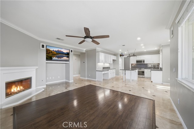 Detail Gallery Image 4 of 51 For 29107 Mesa Crest, Menifee,  CA 92584 - 4 Beds | 3 Baths