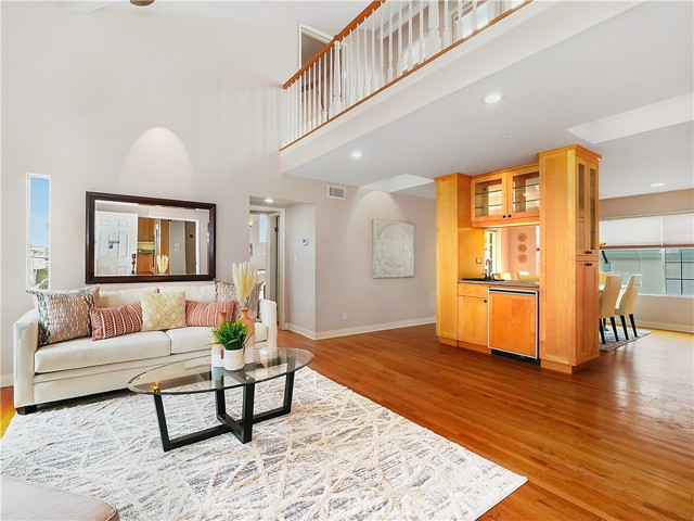 1931 Ruhland Avenue, Redondo Beach, California 90278, 6 Bedrooms Bedrooms, ,4 BathroomsBathrooms,Residential,Sold,Ruhland,SB23015853