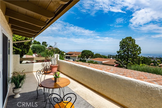 9 Cypress Way, Rolling Hills Estates, California 90274, 3 Bedrooms Bedrooms, ,2 BathroomsBathrooms,Residential,Sold,Cypress,SB21222599