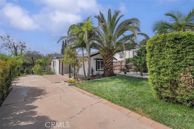 Detail Gallery Image 2 of 32 For 6112 Myosotis, Los Angeles,  CA 90042 - 2 Beds | 1 Baths