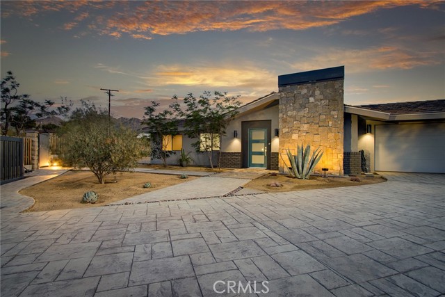 Detail Gallery Image 2 of 44 For 7320 Sherwood Rd, Joshua Tree,  CA 92252 - 3 Beds | 2 Baths