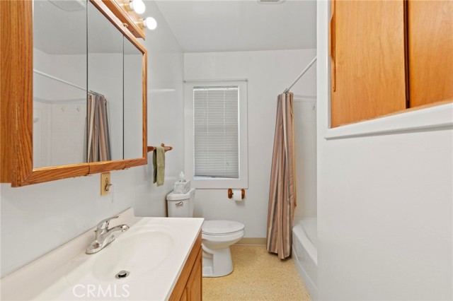 Detail Gallery Image 24 of 48 For 9262 Stanford Ln, Durham,  CA 95938 - 4 Beds | 1/1 Baths