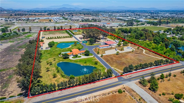 26465 Douglas Avenue, Murrieta CA: https://media.crmls.org/medias/2c69a0fb-3afb-46e5-a19a-ba91a567fa78.jpg