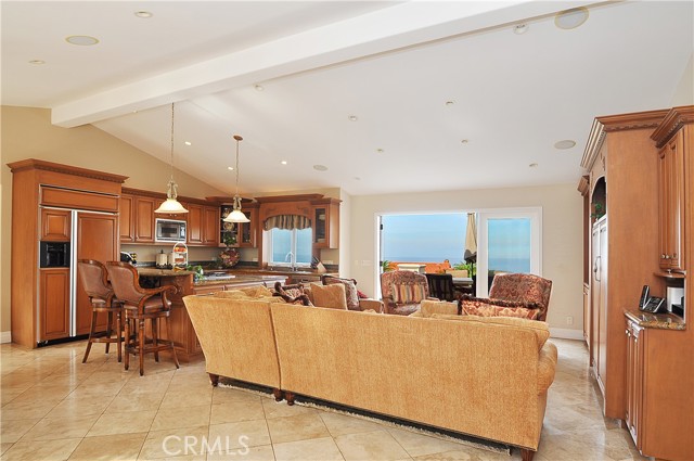 Detail Gallery Image 10 of 26 For 1525 Chelsea Rd, Palos Verdes Estates,  CA 90274 - 4 Beds | 4 Baths