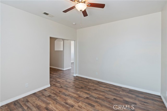 Detail Gallery Image 17 of 31 For 14849 Wigwam Ct, Victorville,  CA 92394 - 5 Beds | 3 Baths