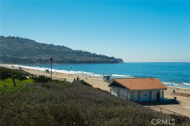 Detail Gallery Image 51 of 52 For 121 via Ardilla, Palos Verdes Estates,  CA 90274 - 3 Beds | 2 Baths