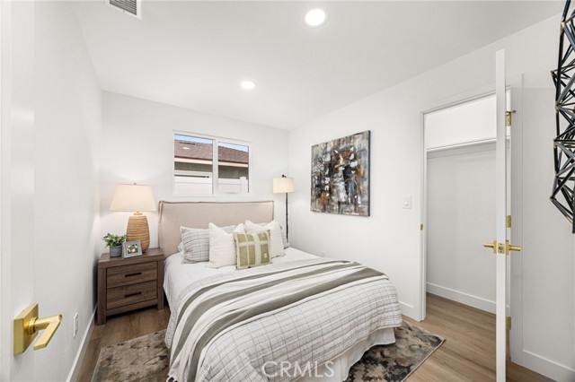 2124 W Flower Avenue, Fullerton CA: https://media.crmls.org/medias/2c6b08fc-0660-467c-8604-0eafa27cca0a.jpg