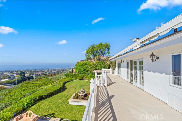 Detail Gallery Image 30 of 37 For 23 San Mateo Way, Corona Del Mar,  CA 92625 - 5 Beds | 3 Baths
