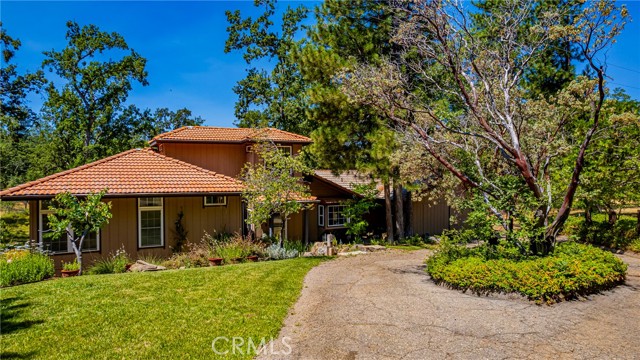 Detail Gallery Image 9 of 42 For 37130 Mudge Ranch Rd, Coarsegold,  CA 93614 - 5 Beds | 4 Baths