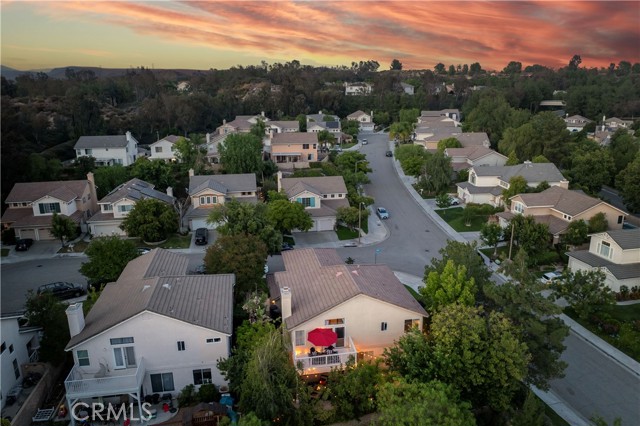 27705 Essex Place, Valencia CA: https://media.crmls.org/medias/2c6e3d45-b9b3-433f-ad3b-b3866902badb.jpg