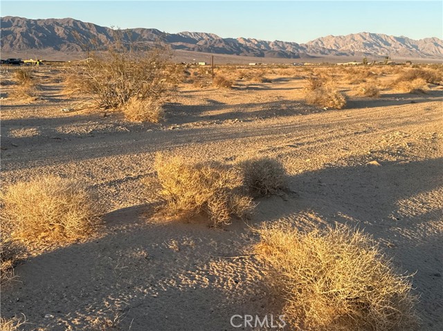 81100 Pipeline Road, 29 Palms CA: https://media.crmls.org/medias/2c6e4bd8-984d-4558-98d6-144e07eb0d1f.jpg