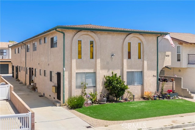 2615 Curtis Avenue, Redondo Beach CA: https://media.crmls.org/medias/2c6e72b3-47a0-4aeb-a59c-8c1ccdb4574b.jpg