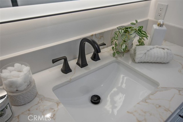 Detail Gallery Image 32 of 43 For 21140 Winterset Dr, Saugus,  CA 91350 - 4 Beds | 2 Baths