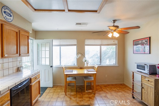 Detail Gallery Image 10 of 66 For 1070 E 23rd St, Merced,  CA 95340 - 3 Beds | 2 Baths