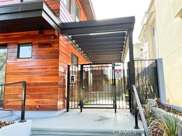 Image 1 for 1046 E Villa ST #C