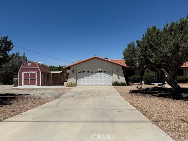 7390 Chase Avenue, Hesperia CA: https://media.crmls.org/medias/2c7013c7-d5d5-4490-9755-de4520985e06.jpg