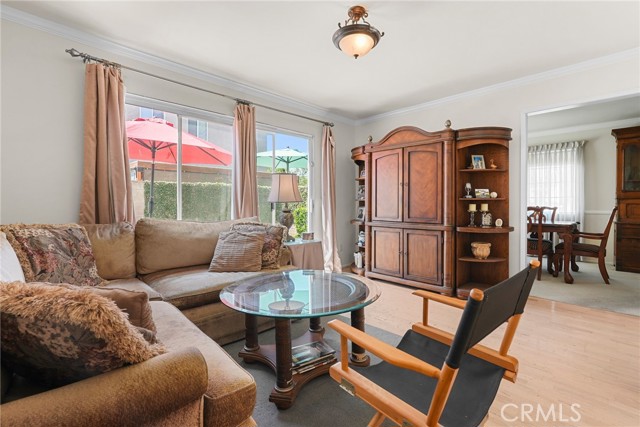 Detail Gallery Image 9 of 22 For 15058 Providence Ln, North Hills,  CA 91343 - 3 Beds | 2/1 Baths