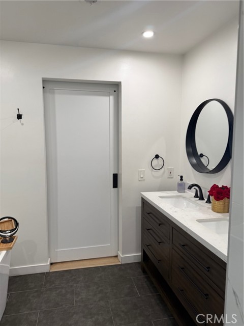 2004 Cumberland Drive, West Covina CA: https://media.crmls.org/medias/2c71b607-6df3-43d9-b8ce-c81626d0cd75.jpg