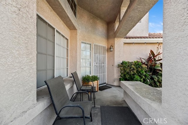 429 Colfax Circle, Corona CA: https://media.crmls.org/medias/2c723047-48bb-43a2-8b11-8a6a5f7eb976.jpg