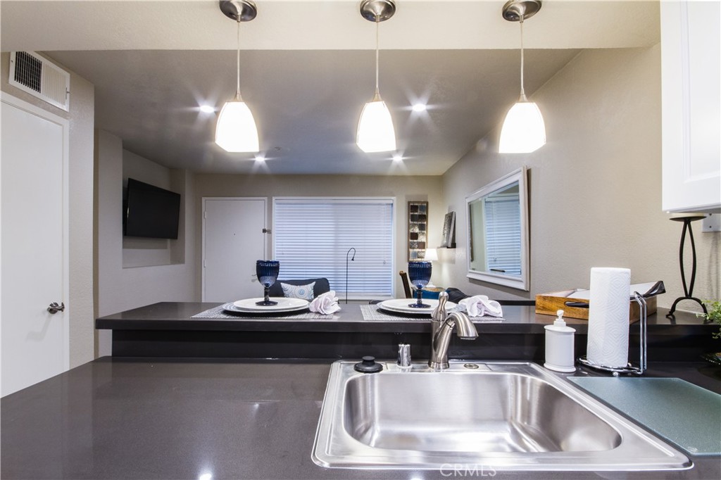 192 S Cross Creek Road L, Orange, CA 92869