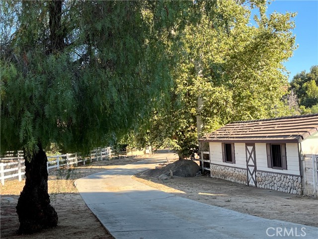 Detail Gallery Image 8 of 28 For 41145 Los Ranchos Cir, Temecula,  CA 92592 - 3 Beds | 3 Baths