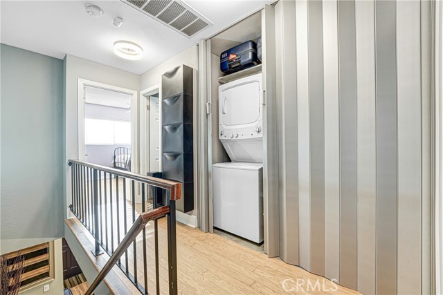 Detail Gallery Image 19 of 25 For 326 E Valencia #C,  Burbank,  CA 91502 - 2 Beds | 2/1 Baths