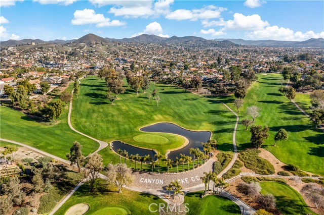 30571 Longhorn Drive, Canyon Lake CA: https://media.crmls.org/medias/2c74b76e-a67f-4db5-b8ae-60f98c0cc934.jpg