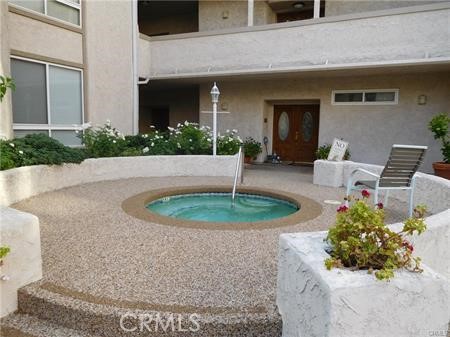 5333 Zelzah Avenue, Encino CA: https://media.crmls.org/medias/2c74c593-b0b5-4251-9923-8bbe94d2cc46.jpg