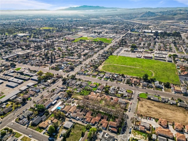 647 Muir Avenue, Pomona CA: https://media.crmls.org/medias/2c755a34-db27-4afb-ae20-99c90d6be98b.jpg