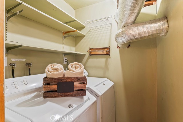 Detail Gallery Image 31 of 47 For 31115 Valley Oak Dr, Running Springs,  CA 92382 - 4 Beds | 2/1 Baths