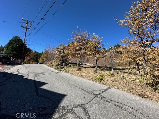 Detail Gallery Image 17 of 31 For 2379 Chicago Dr, Running Springs,  CA 92382 - – Beds | – Baths