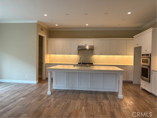 Detail Gallery Image 4 of 17 For 109 Outpost, Irvine,  CA 92620 - 4 Beds | 4/1 Baths