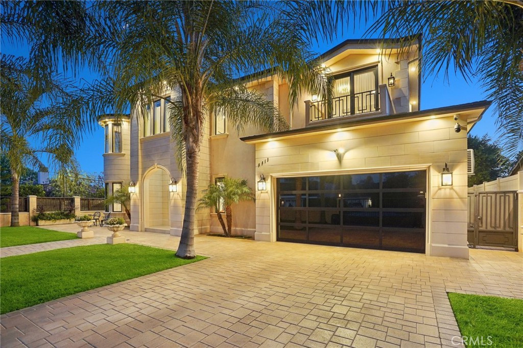 5513 Murietta Avenue — architectural residence