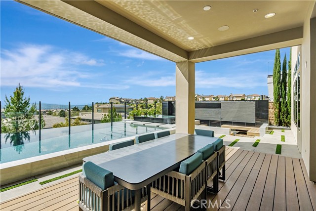 20532 W Birmingham Way, Porter Ranch CA: https://media.crmls.org/medias/2c76c55b-853c-461d-9880-6c34741ee4fa.jpg