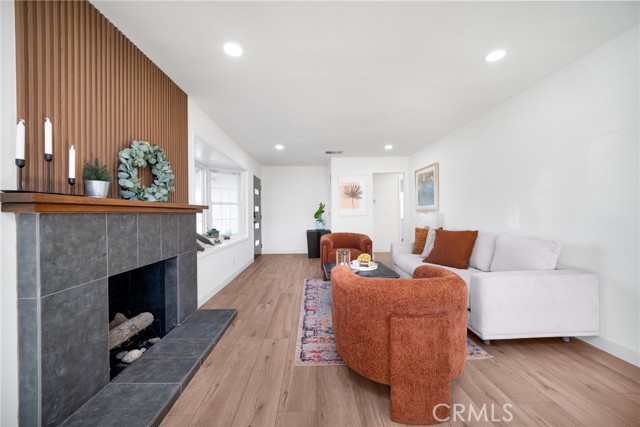 Detail Gallery Image 5 of 19 For 5896 Honduras, Buena Park,  CA 90620 - 4 Beds | 2 Baths