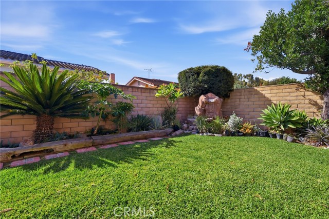 2420 Pauline Street photo 7