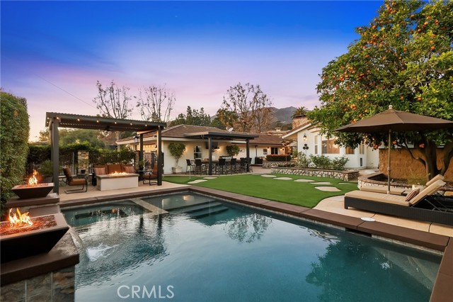 Detail Gallery Image 23 of 39 For 1098 W 25th Street, Upland,  CA 91784 - 4 Beds | 3 Baths