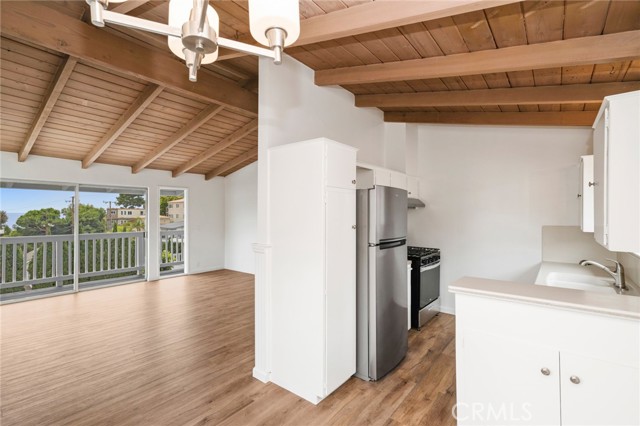 Detail Gallery Image 23 of 26 For 135 High Drive, Laguna Beach,  CA 92651 - 5 Beds | 3 Baths