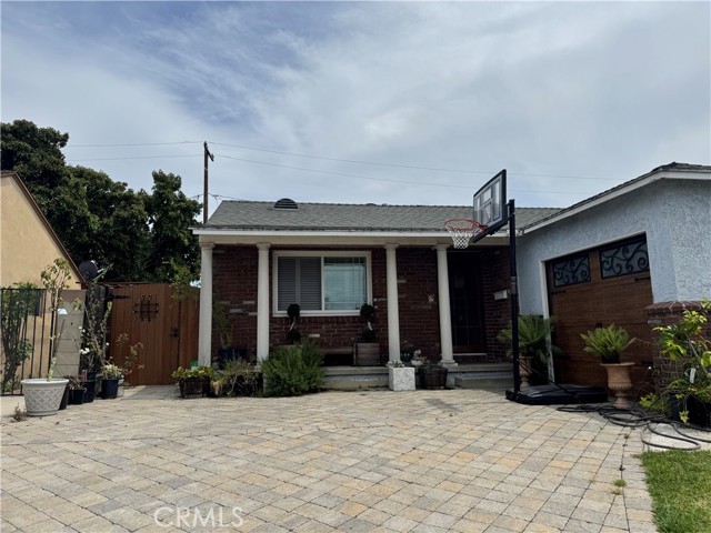 Detail Gallery Image 2 of 15 For 4552 Los Toros Ave, Pico Rivera,  CA 90660 - 2 Beds | 1 Baths
