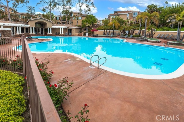 1010 S Gibraltar Avenue, Anaheim CA: https://media.crmls.org/medias/2c77ff97-065a-41b1-aec1-c2b79daeaa80.jpg