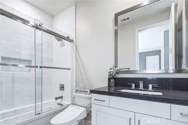 Detail Gallery Image 36 of 46 For 64 Bellatrix, Irvine,  CA 92618 - 5 Beds | 5/1 Baths